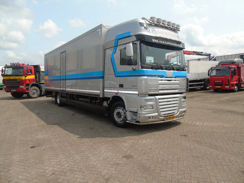DAF XF 105 .410 + EURO 5 + 2.73 HEIGHT - Hladnjača: slika 2 DAF XF 105 .410 + EURO 5 + 2.73 HEIGHT - Hladnjača: slika 2