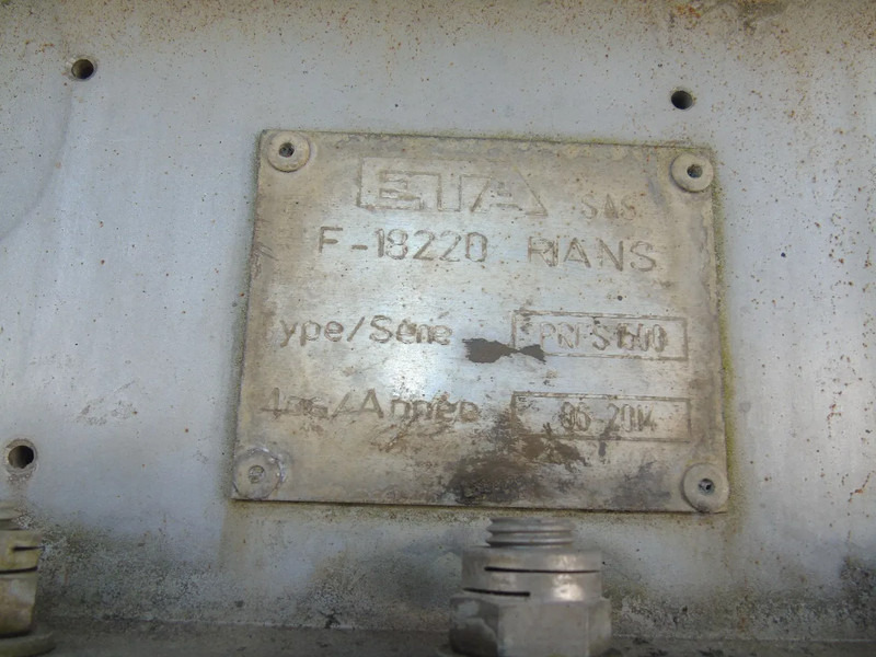 Poluprikolica cisterna ETA 29.000 LITER + INOX + MILK + WATER: slika 8 Poluprikolica cisterna ETA 29.000 LITER + INOX + MILK + WATER: slika 8