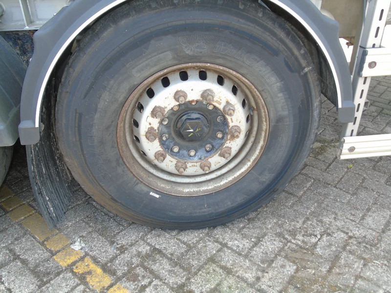 Poluprikolica cisterna ETA 29.000 LITER + INOX + MILK + WATER: slika 10 Poluprikolica cisterna ETA 29.000 LITER + INOX + MILK + WATER: slika 10