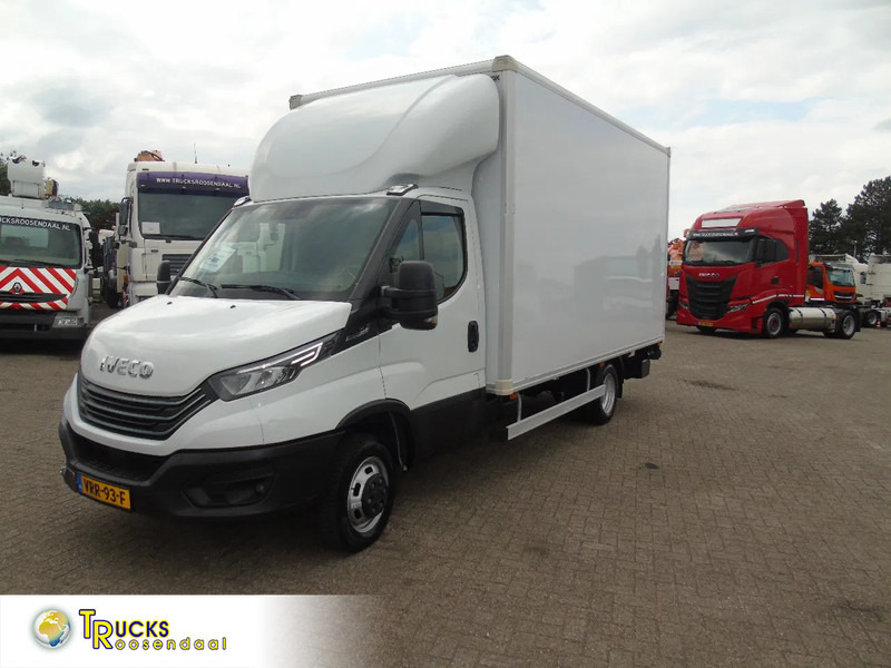 Dostavno vozilo sa zatvorenim sandukom Iveco Daily 40 C18 + LIFT: slika 1