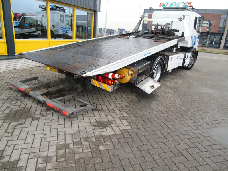 Iveco Eurocargo 140E25 + FULL SYSTEM + TOWING - Kamion za prevoz automobila: slika 3 Iveco Eurocargo 140E25 + FULL SYSTEM + TOWING - Kamion za prevoz automobila: slika 3