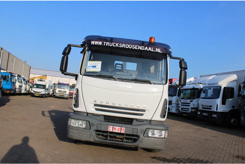 Iveco Eurocargo 150E18 + manual + 3p - Kamion sa hidrauličnom kukom: slika 4 Iveco Eurocargo 150E18 + manual + 3p - Kamion sa hidrauličnom kukom: slika 4