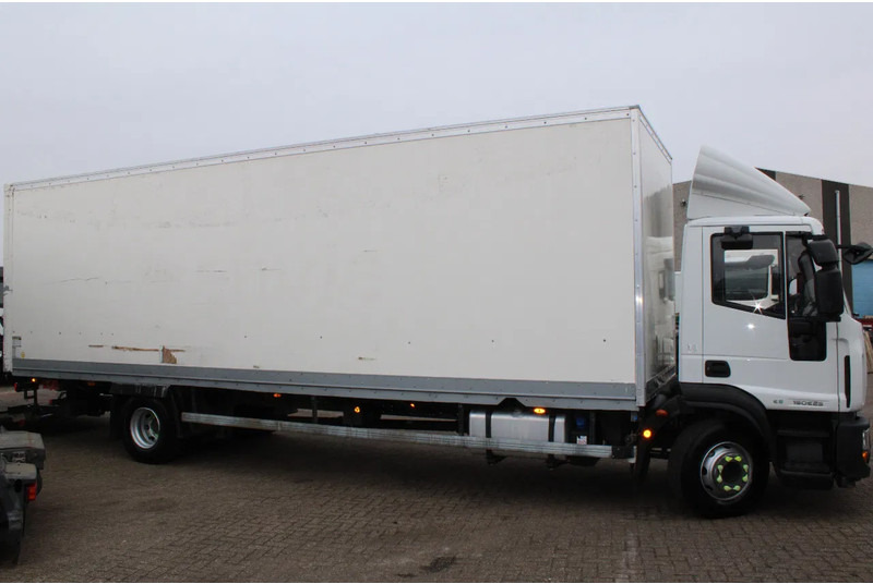 Iveco Eurocargo 160e25 + lift + euro 6 - Kamion sa zatvorenim sandukom: slika 3 Iveco Eurocargo 160e25 + lift + euro 6 - Kamion sa zatvorenim sandukom: slika 3