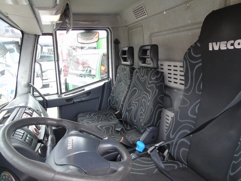 Iveco Eurocargo 190EL28 + LIFT + EURO 5 - Kamion sa ceradom: slika 4 Iveco Eurocargo 190EL28 + LIFT + EURO 5 - Kamion sa ceradom: slika 4