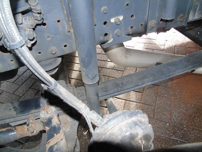 Kamion sa zatvorenim sandukom Iveco Stralis 430 + 6X2 + LIFT: slika 19