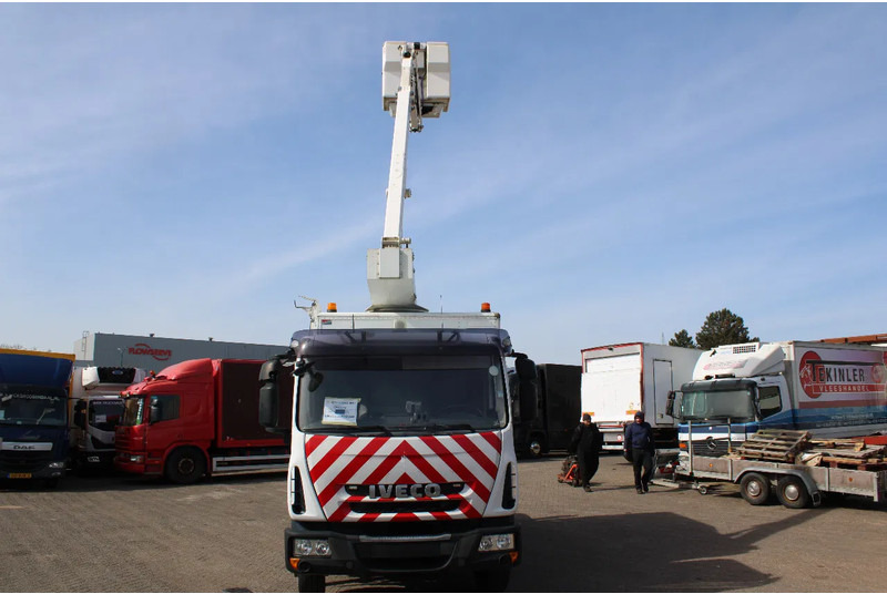 Iveco Eurocargo 120EL18 + COMET + EURO 5 - Kamion: slika 2 Iveco Eurocargo 120EL18 + COMET + EURO 5 - Kamion: slika 2