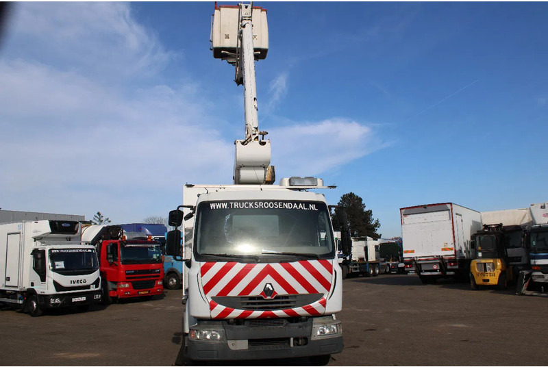 Kamion Renault Midlum 220 + manual + 16 meter: slika 8 Kamion Renault Midlum 220 + manual + 16 meter: slika 8