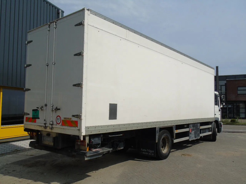 MAN L 220 + MANUAL + EURO 2 + DHOLLANDIA + 19T - Kamion sa zatvorenim sandukom: slika 4 MAN L 220 + MANUAL + EURO 2 + DHOLLANDIA + 19T - Kamion sa zatvorenim sandukom: slika 4