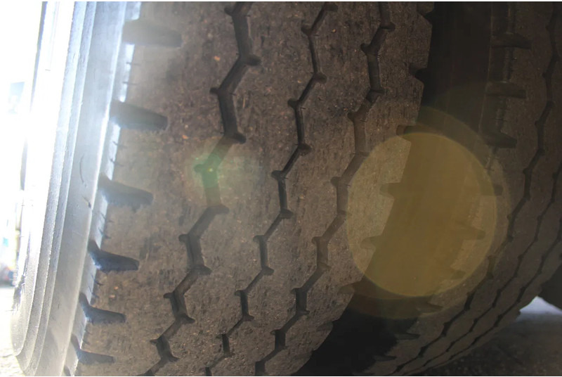 Vakuumska cisterna MAN TGM 26.340 + RIVARD 11.8M3 + PUMP + EURO 6: slika 17 Vakuumska cisterna MAN TGM 26.340 + RIVARD 11.8M3 + PUMP + EURO 6: slika 17