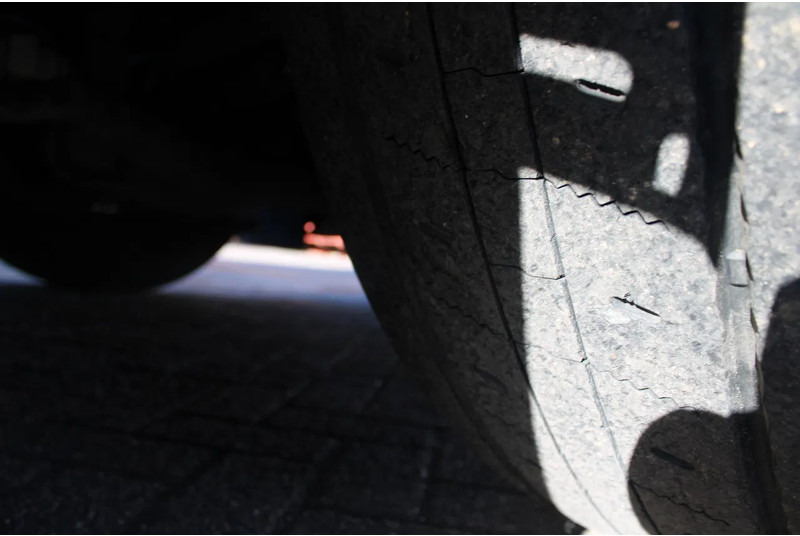 Vakuumska cisterna MAN TGM 26.340 + RIVARD 11.8M3 + PUMP + EURO 6: slika 15 Vakuumska cisterna MAN TGM 26.340 + RIVARD 11.8M3 + PUMP + EURO 6: slika 15