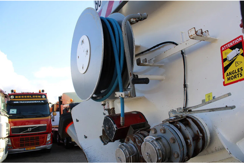 Vakuumska cisterna MAN TGM 26.340 + RIVARD 11.8M3 + PUMP + EURO 6: slika 6 Vakuumska cisterna MAN TGM 26.340 + RIVARD 11.8M3 + PUMP + EURO 6: slika 6