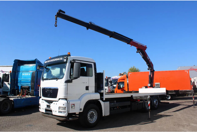 MAN TGS 26.440 + HMF 22T/M + remote + 6x2 steering + EURO 5 - Kamion sa dizalicom: slika 2 MAN TGS 26.440 + HMF 22T/M + remote + 6x2 steering + EURO 5 - Kamion sa dizalicom: slika 2