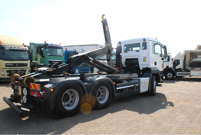 MAN TGS 28.460 + 6X2 + 249.000KM + EURO 6 - Kamion sa hidrauličnom kukom: slika 3 MAN TGS 28.460 + 6X2 + 249.000KM + EURO 6 - Kamion sa hidrauličnom kukom: slika 3