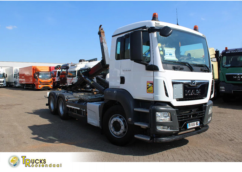 MAN TGS 28.460 + 6X2 + 249.000KM + EURO 6 - Kamion sa hidrauličnom kukom: slika 1 MAN TGS 28.460 + 6X2 + 249.000KM + EURO 6 - Kamion sa hidrauličnom kukom: slika 1