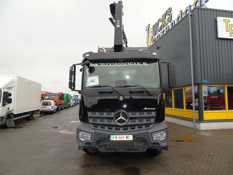 Mercedes-Benz Arocs 2643 + HIAB HIDUO 188B-3 + 6X4 + 3 SIDE TIPPER + REMOTE - Istovarivač, Kamion sa dizalicom: slika 2 Mercedes-Benz Arocs 2643 + HIAB HIDUO 188B-3 + 6X4 + 3 SIDE TIPPER + REMOTE - Istovarivač, Kamion sa dizalicom: slika 2