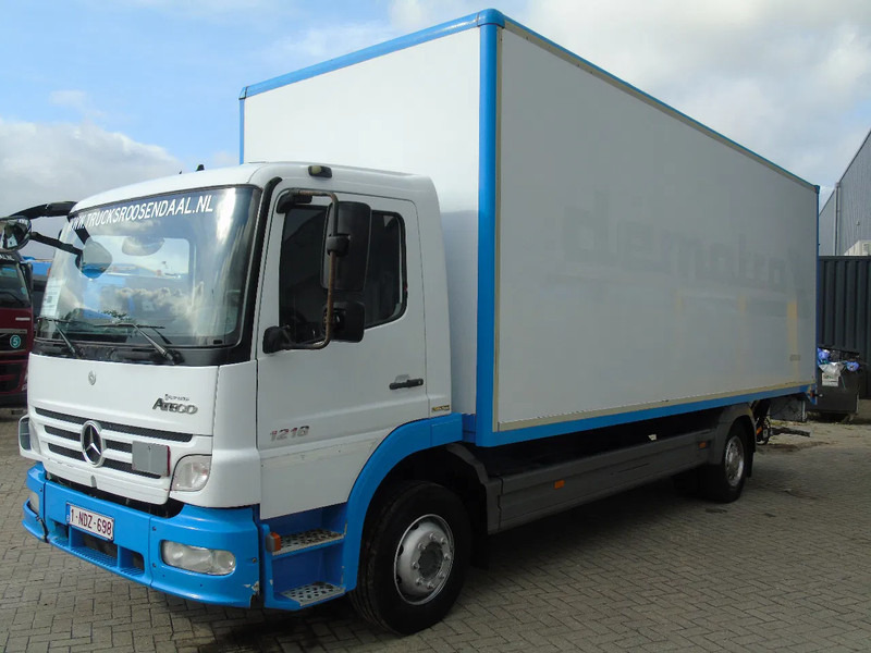 Mercedes-Benz Atego 1218 + euro 5 + lift - Kamion sa zatvorenim sandukom: slika 2 Mercedes-Benz Atego 1218 + euro 5 + lift - Kamion sa zatvorenim sandukom: slika 2