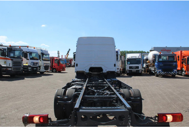 Mercedes-Benz Atego 1224 + euro 6 + 6 CYLINDER - Kamion sa golom šasijom i zatvorenom kabinom: slika 4 Mercedes-Benz Atego 1224 + euro 6 + 6 CYLINDER - Kamion sa golom šasijom i zatvorenom kabinom: slika 4