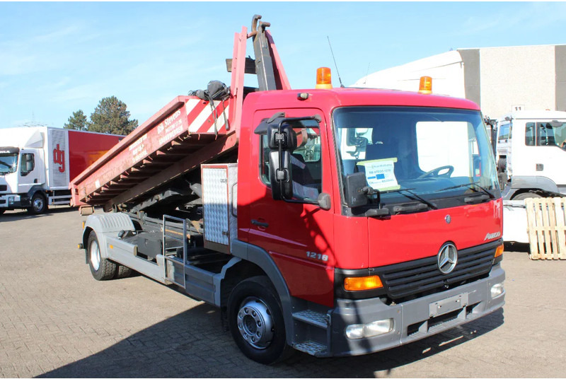 Mercedes-Benz Atego reserved!! 1218 + HYVALIFT + CONTAINER + MANUAL - Kamion sa hidrauličnom kukom: slika 2 Mercedes-Benz Atego reserved!! 1218 + HYVALIFT + CONTAINER + MANUAL - Kamion sa hidrauličnom kukom: slika 2