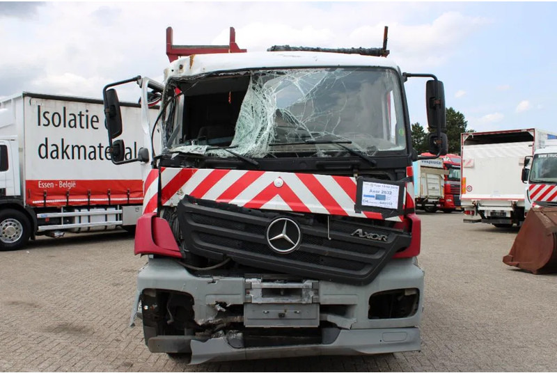 Mercedes-Benz Axor 2633 + HIAB 144 BS 2 HIDUO + 6X2+REMOTE - Kamion sa dizalicom: slika 3 Mercedes-Benz Axor 2633 + HIAB 144 BS 2 HIDUO + 6X2+REMOTE - Kamion sa dizalicom: slika 3