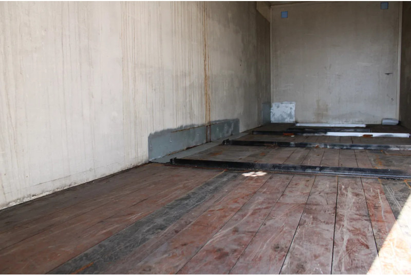 Pacton 2X AXLE + NICE TRAILER - Prikolica sa zatvorenim sandukom: slika 4 Pacton 2X AXLE + NICE TRAILER - Prikolica sa zatvorenim sandukom: slika 4