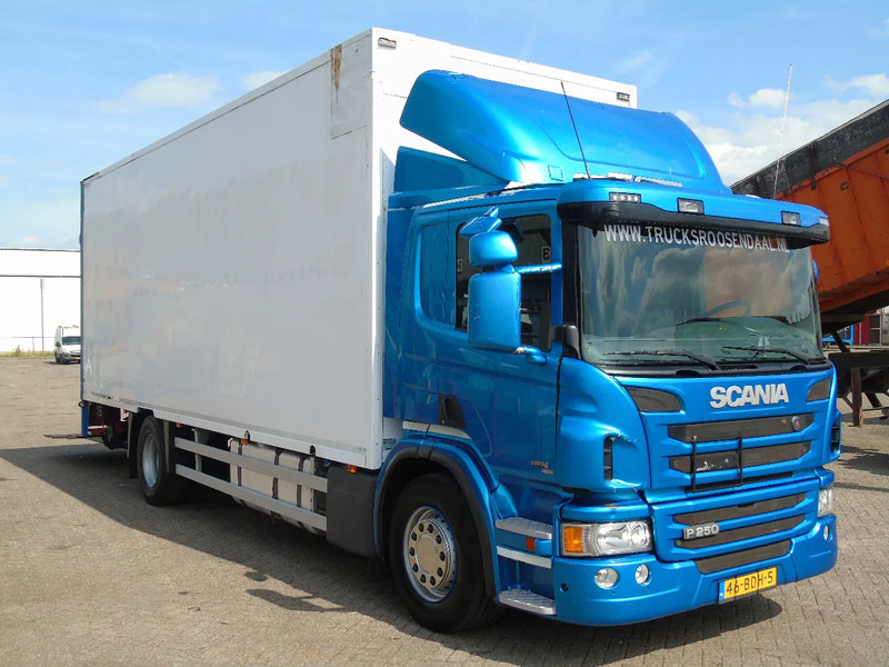 Scania P250 + EURO 6 + LIFT - Kamion sa zatvorenim sandukom: slika 2 Scania P250 + EURO 6 + LIFT - Kamion sa zatvorenim sandukom: slika 2