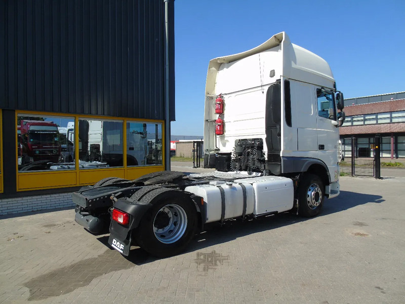 DAF XF 106.460 + EURO 6 SUPER SPACE CAB + INTARDER - Tegljač: slika 4 DAF XF 106.460 + EURO 6 SUPER SPACE CAB + INTARDER - Tegljač: slika 4