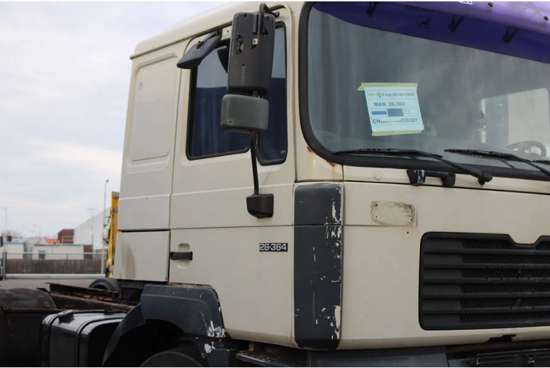 MAN F 26.364 + 6X4 + BIG AXLE + EURO 2 + MANUAL - Tegljač: slika 5 MAN F 26.364 + 6X4 + BIG AXLE + EURO 2 + MANUAL - Tegljač: slika 5