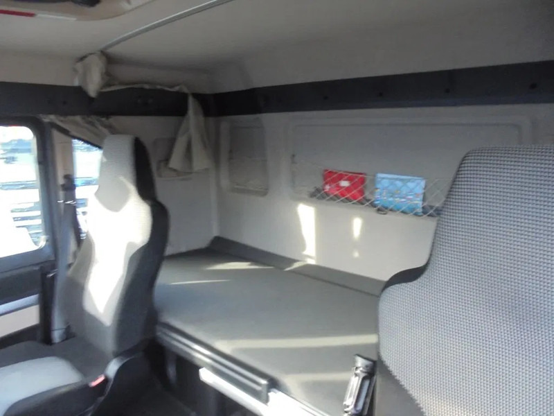 MAN TGX 18.460 Euro 6 + Retarder - Tegljač: slika 5 MAN TGX 18.460 Euro 6 + Retarder - Tegljač: slika 5