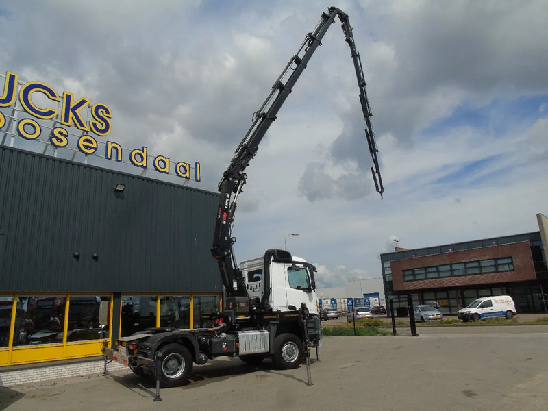 Mercedes-Benz Arocs 2051 + 4X4 + HIAB 302 E6 / JIB 70 X 4 + 10 EXTENTSIONS (512hours) - Tegljač: slika 4 Mercedes-Benz Arocs 2051 + 4X4 + HIAB 302 E6 / JIB 70 X 4 + 10 EXTENTSIONS (512hours) - Tegljač: slika 4