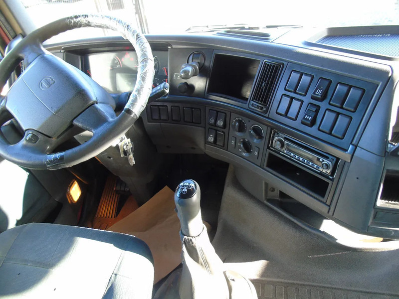 Volvo FH 420 + XL CABINE + EURO 5+ MANUAL - Tegljač: slika 5 Volvo FH 420 + XL CABINE + EURO 5+ MANUAL - Tegljač: slika 5