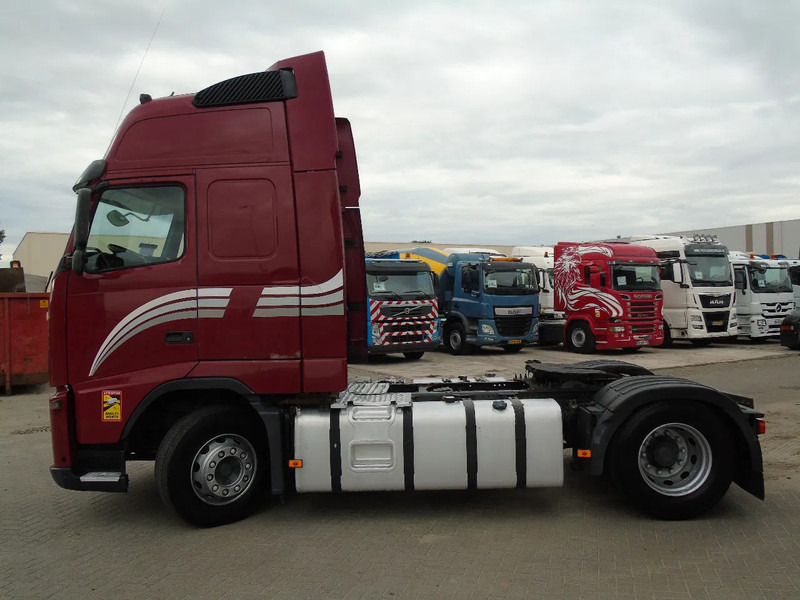 Volvo FH 460 + XL CAB + MANUAL + EURO 5 - Tegljač: slika 2 Volvo FH 460 + XL CAB + MANUAL + EURO 5 - Tegljač: slika 2