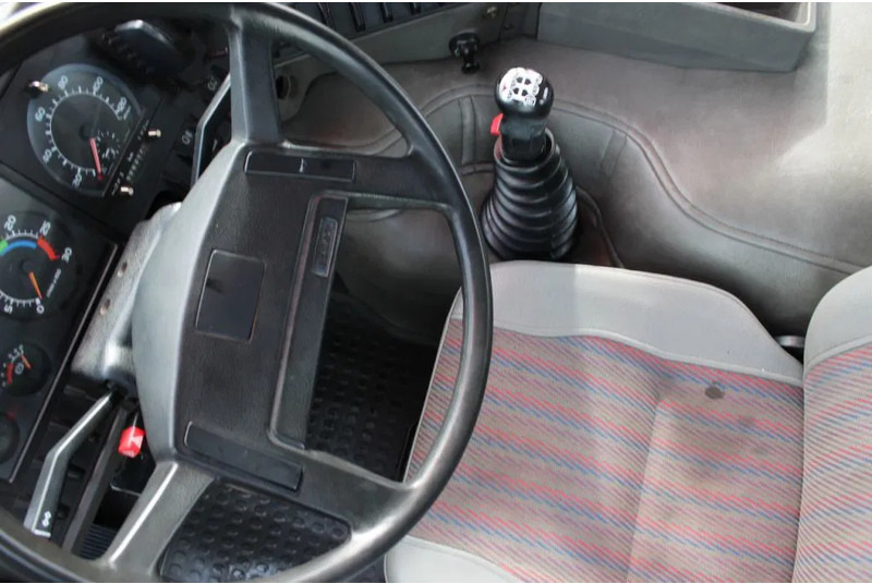 Kamion sa dizalicom Volvo FL FL10 8X4 + GROMACH 34 mtr. + EURO 2: slika 14