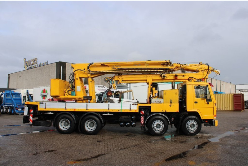 Volvo FL10 8X4 + GROMACH 34 mtr. + EURO 2 - Autokran za sve terene: slika 5 Volvo FL10 8X4 + GROMACH 34 mtr. + EURO 2 - Autokran za sve terene: slika 5
