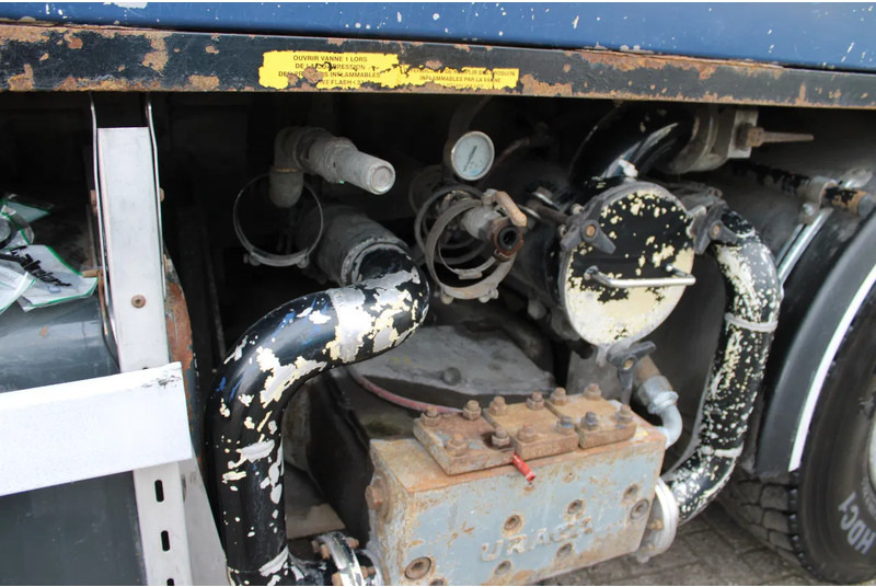 Volvo FM 12.340 + ADR + stokota 14.000L + manual - Vakuumska cisterna: slika 5 Volvo FM 12.340 + ADR + stokota 14.000L + manual - Vakuumska cisterna: slika 5