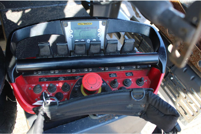 Kamion sa dizalicom Volvo FMX 420 + PALFINGER 34002 SH F + 8X4 + EURO 6 + STEERING: slika 12