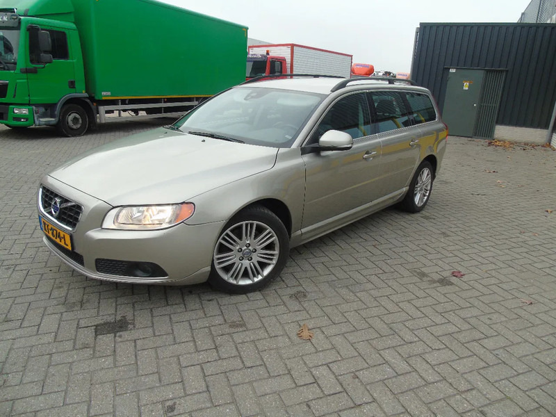 Volvo V70 + manual - Hečbek: slika 3 Volvo V70 + manual - Hečbek: slika 3