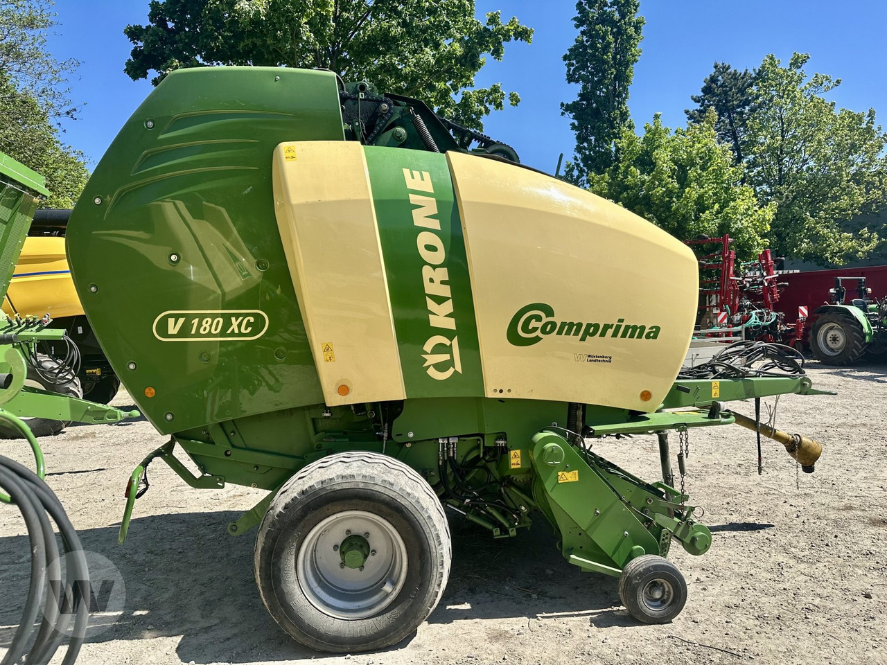 Krone Comprima V 180 XC - Balirka za okrugle bale: slika 1 Krone Comprima V 180 XC - Balirka za okrugle bale: slika 1