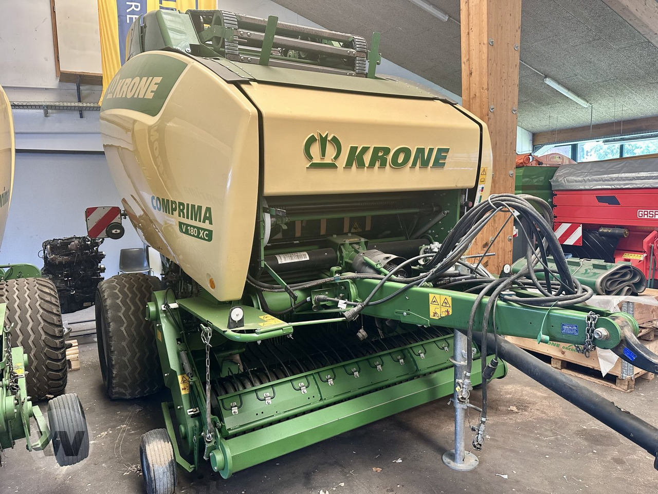 Krone Comprima V 180 XC - Balirka za okrugle bale: slika 1 Krone Comprima V 180 XC - Balirka za okrugle bale: slika 1