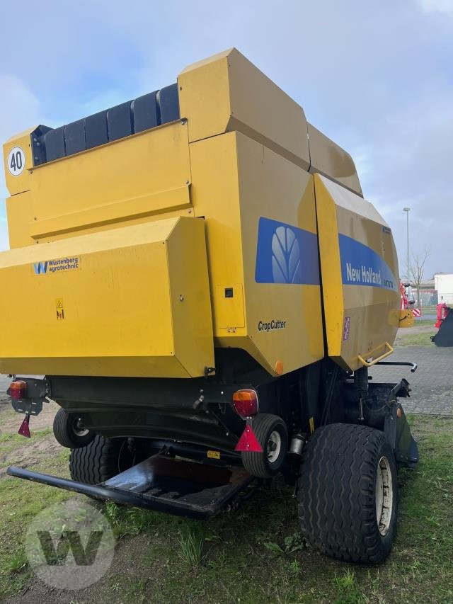 New Holland BR 7070 - Balirka za okrugle bale: slika 4 New Holland BR 7070 - Balirka za okrugle bale: slika 4