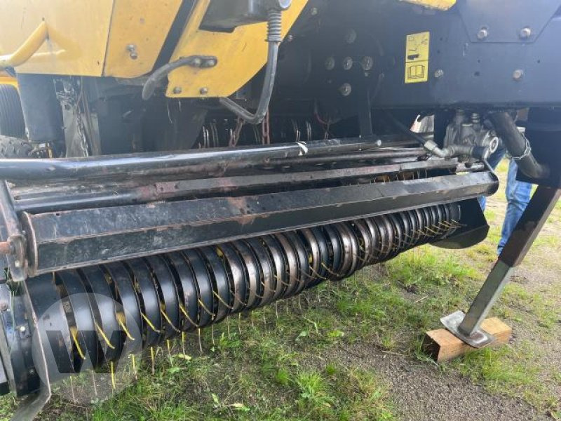 New Holland BR 7070 - Balirka za okrugle bale: slika 3 New Holland BR 7070 - Balirka za okrugle bale: slika 3