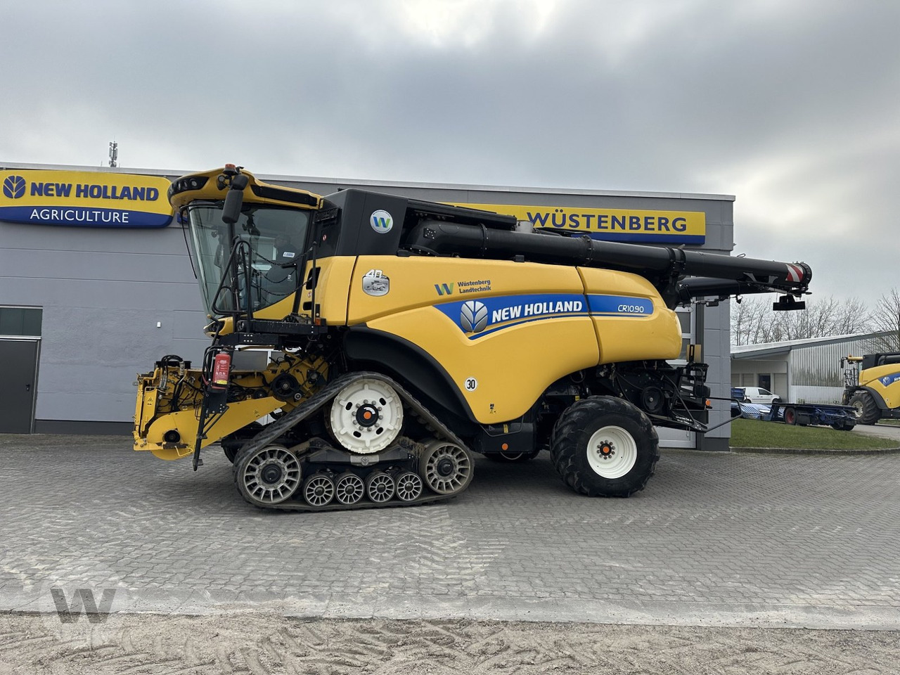 New Holland CR 10.90 - Kombinovani kombajn: slika 1 New Holland CR 10.90 - Kombinovani kombajn: slika 1