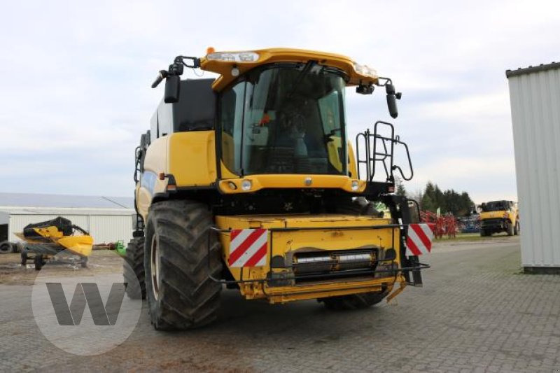 New Holland CR 9090 - Kombinovani kombajn: slika 4 New Holland CR 9090 - Kombinovani kombajn: slika 4