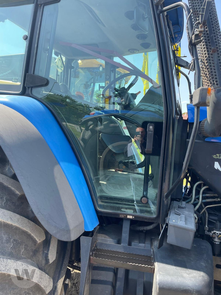 New Holland TM 190 - Traktor: slika 2 New Holland TM 190 - Traktor: slika 2