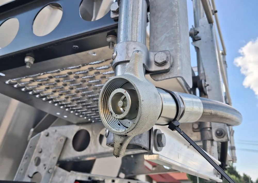 Schmitz Cargobull Wywrotka stalowa 25m3, Klapa zewnętrzna - Poluprikolica istovarivača: slika 4 Schmitz Cargobull Wywrotka stalowa 25m3, Klapa zewnętrzna - Poluprikolica istovarivača: slika 4