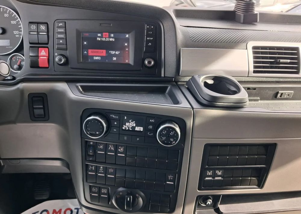 MAN TGX 18.470 Hydraulika dwuobwodowa + wywrot - Tegljač: slika 4 MAN TGX 18.470 Hydraulika dwuobwodowa + wywrot - Tegljač: slika 4