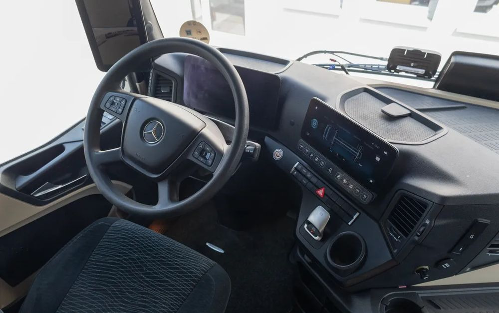 Mercedes-Benz Actros 1845 - Tegljač: slika 5 Mercedes-Benz Actros 1845 - Tegljač: slika 5