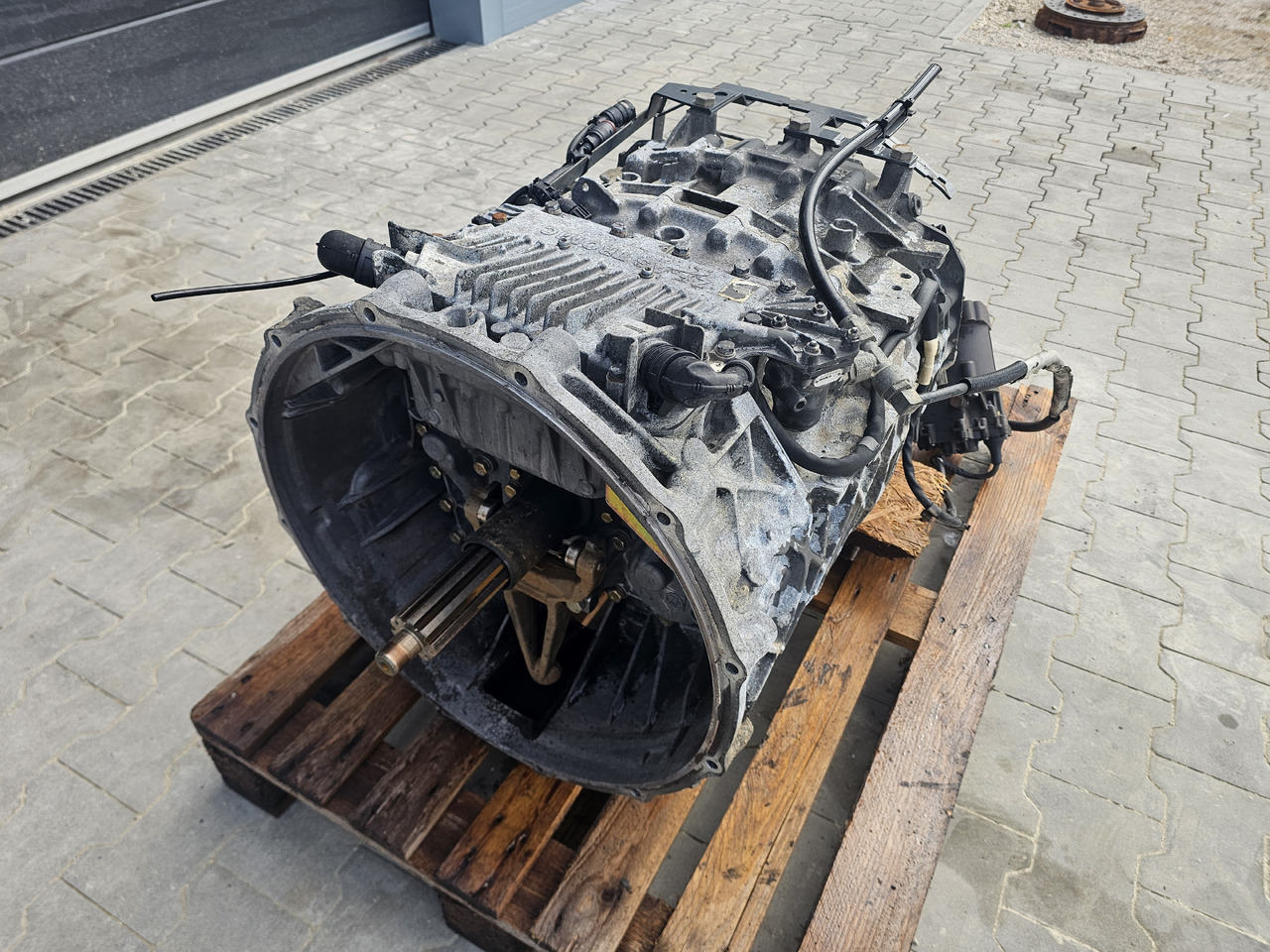DAF XF 105 GEARBOX / 12AS2330 TD / COMPLETE / WORLDWIDE DELIVERY - Menjač: slika 3 DAF XF 105 GEARBOX / 12AS2330 TD / COMPLETE / WORLDWIDE DELIVERY - Menjač: slika 3