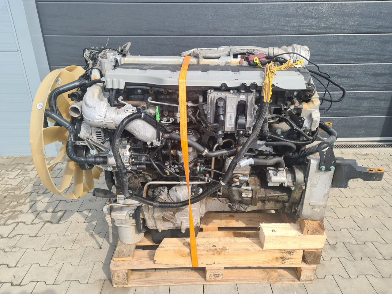 MAN TGX TGS / D2676 LF51 / COMPLETE ENGINE - Motor: slika 1 MAN TGX TGS / D2676 LF51 / COMPLETE ENGINE - Motor: slika 1