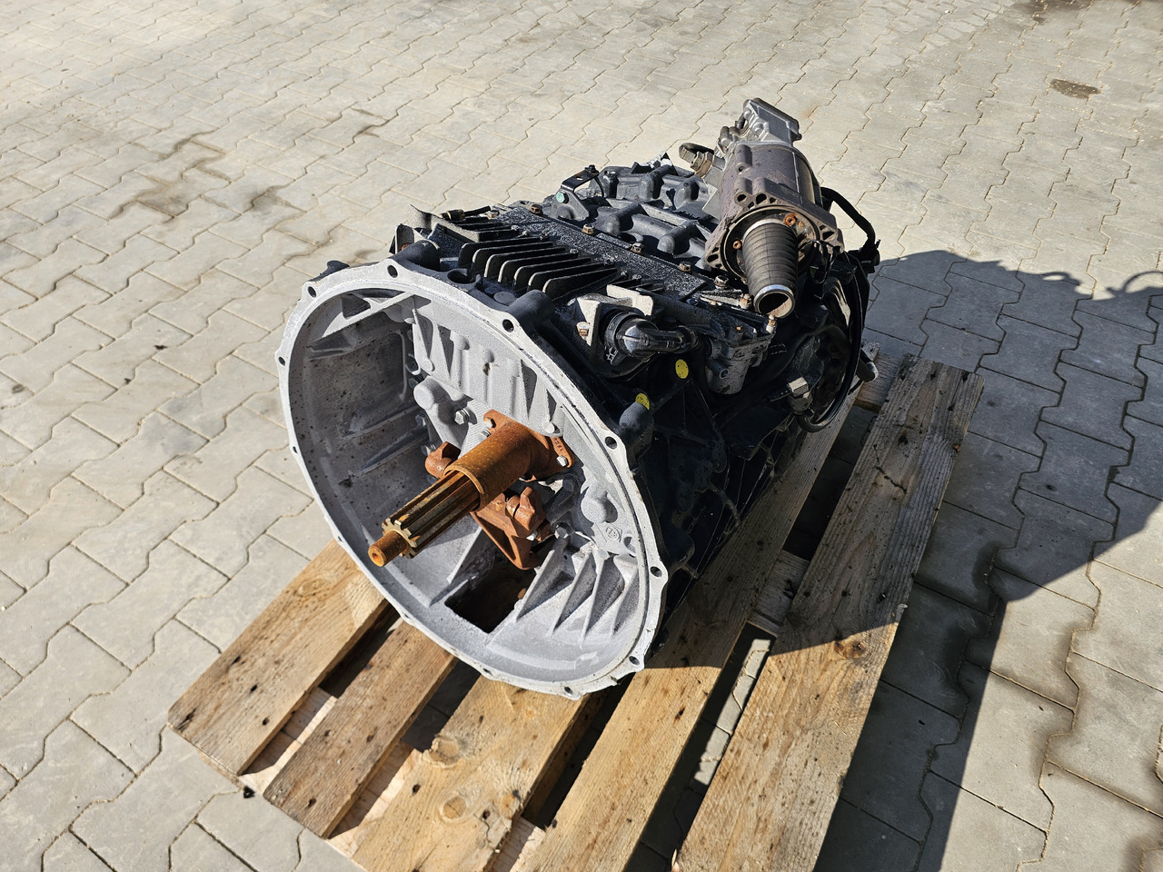 MAN TGX TGS / ZF ASTRONIC 12AS2130TD / COMPLETE - Menjač: slika 5 MAN TGX TGS / ZF ASTRONIC 12AS2130TD / COMPLETE - Menjač: slika 5