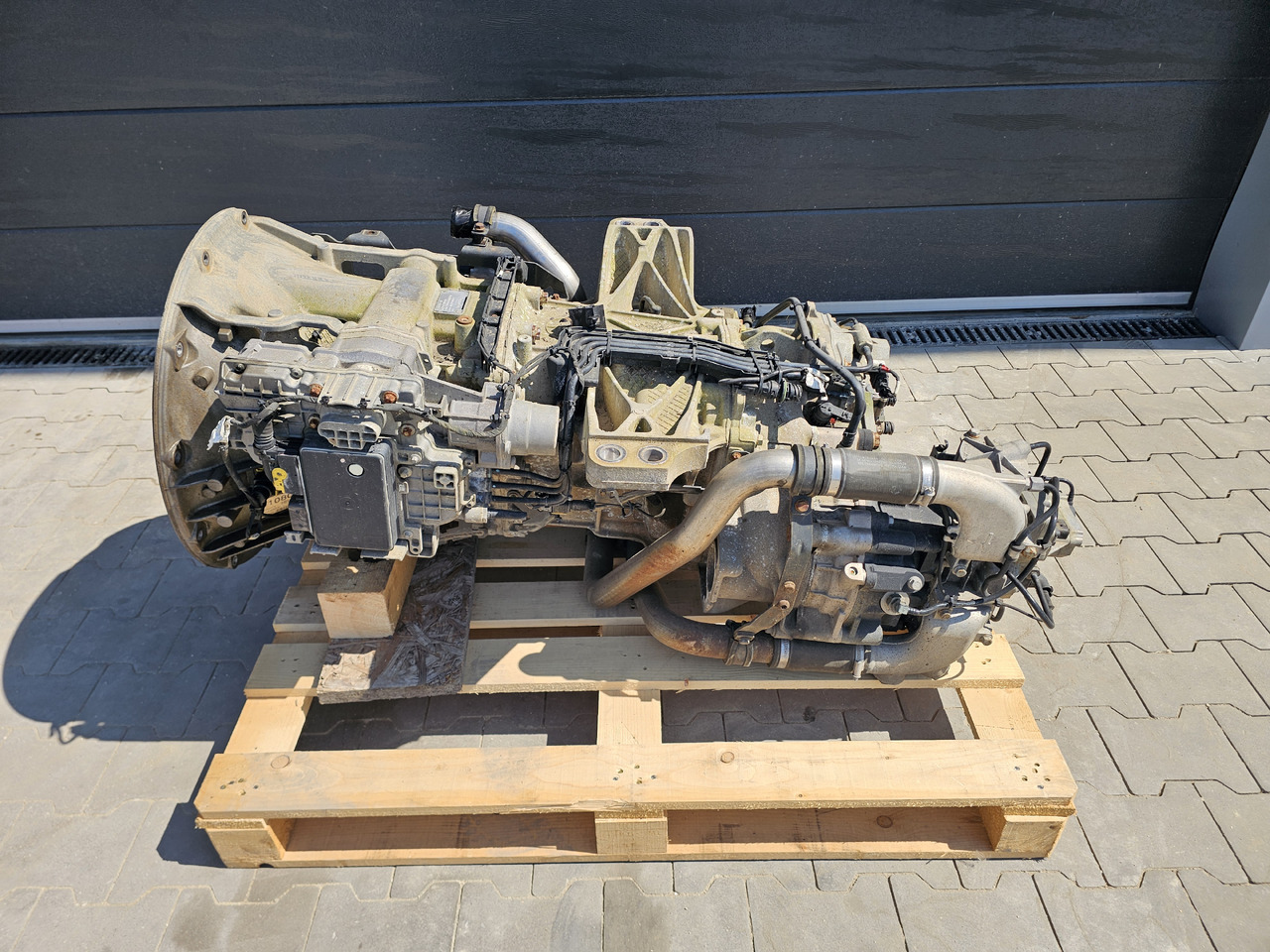 MERCEDES-BENZ ACTROS ANTOS / GEARBOX / G211-12 / RETARDER / WORLDWIDE DELIVERY - Menjač: slika 2 MERCEDES-BENZ ACTROS ANTOS / GEARBOX / G211-12 / RETARDER / WORLDWIDE DELIVERY - Menjač: slika 2